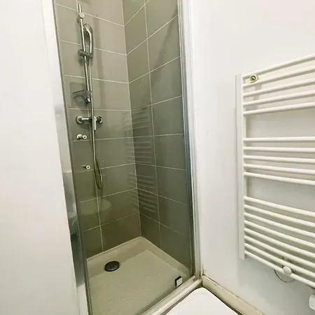 #y7 La Caserne De Bonne Private דירה