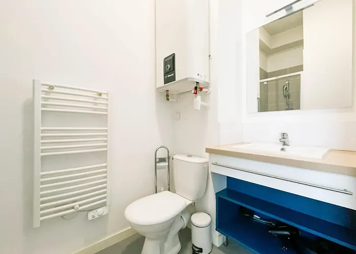 #y7 La Caserne De Bonne Private גרנובל